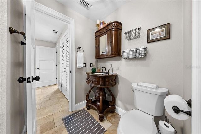 452 SE PARADISE POINT ROAD, Crystal River, FL 34429