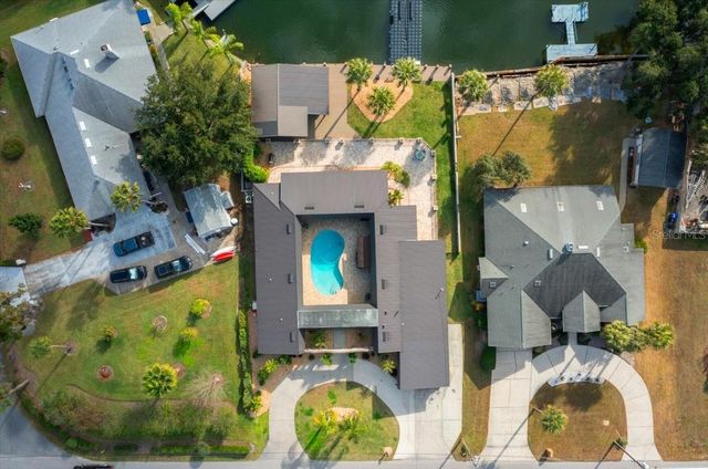 452 SE PARADISE POINT ROAD, Crystal River, FL 34429