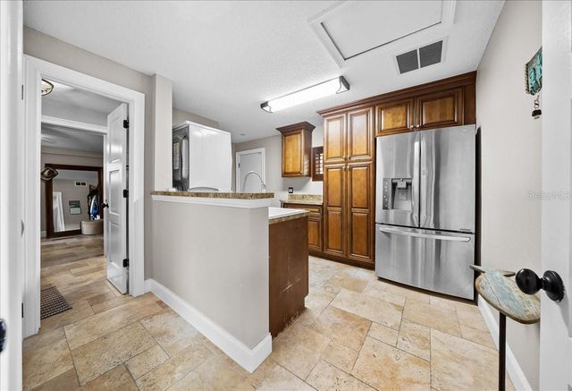 452 SE PARADISE POINT ROAD, Crystal River, FL 34429