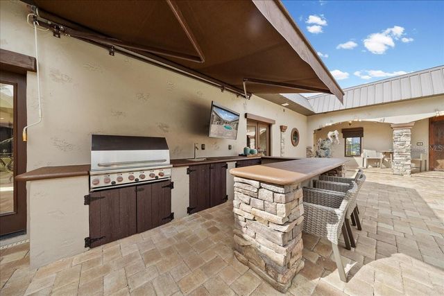 452 SE PARADISE POINT ROAD, Crystal River, FL 34429