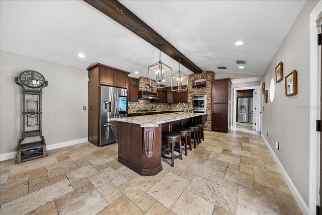 452 SE PARADISE POINT ROAD, Crystal River, FL 34429