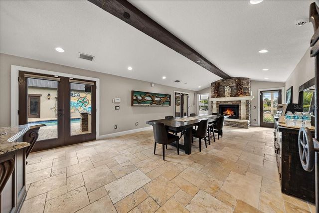452 SE PARADISE POINT ROAD, Crystal River, FL 34429