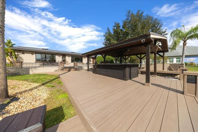 452 SE PARADISE POINT ROAD, Crystal River, FL 34429
