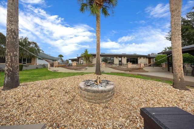 452 SE PARADISE POINT ROAD, Crystal River, FL 34429
