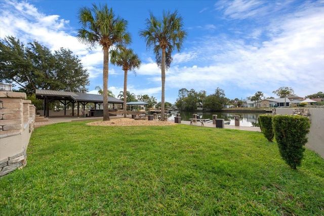 452 SE PARADISE POINT ROAD, Crystal River, FL 34429