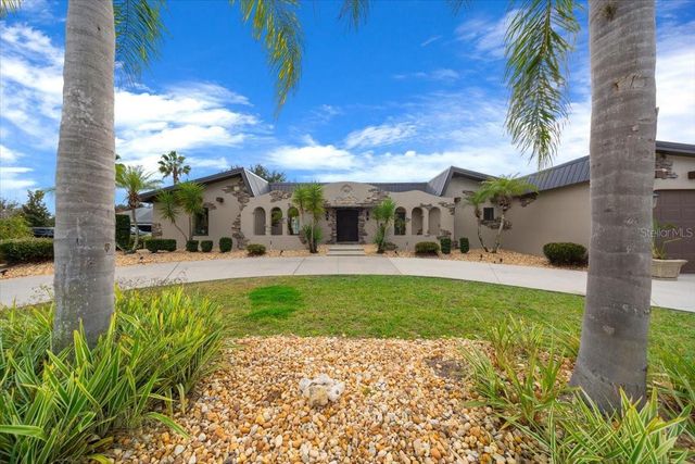 452 SE PARADISE POINT ROAD, Crystal River, FL 34429