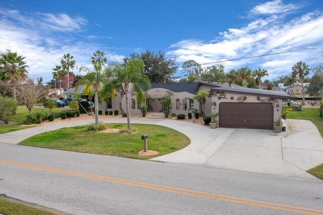 452 SE PARADISE POINT ROAD, Crystal River, FL 34429