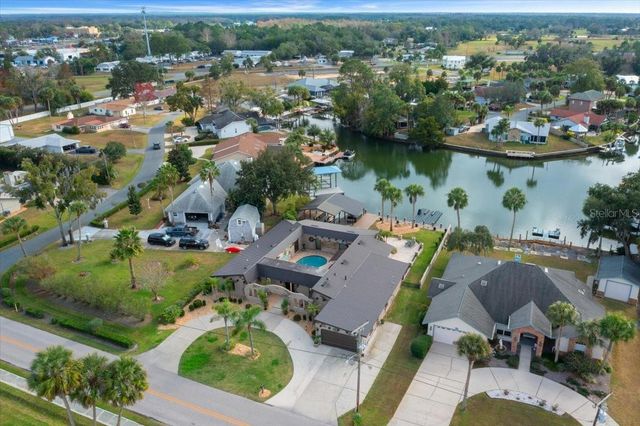 452 SE PARADISE POINT ROAD, Crystal River, FL 34429