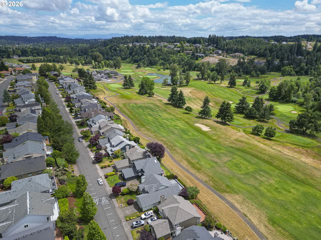 514 CREEKSIDE Dr, Salem, OR 97306
