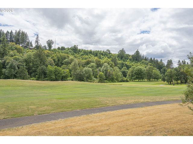 514 CREEKSIDE Dr, Salem, OR 97306