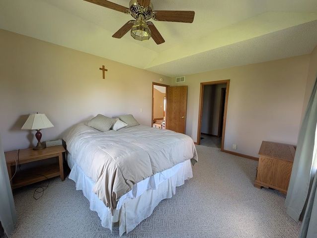 285 Delta Road, Freeland, MI 48623