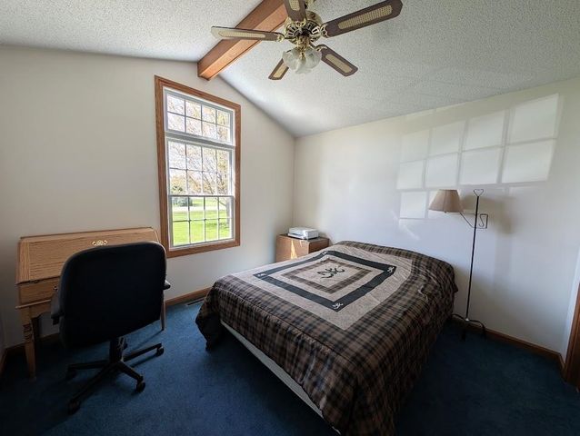 285 Delta Road, Freeland, MI 48623