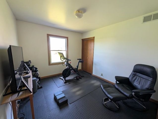 285 Delta Road, Freeland, MI 48623