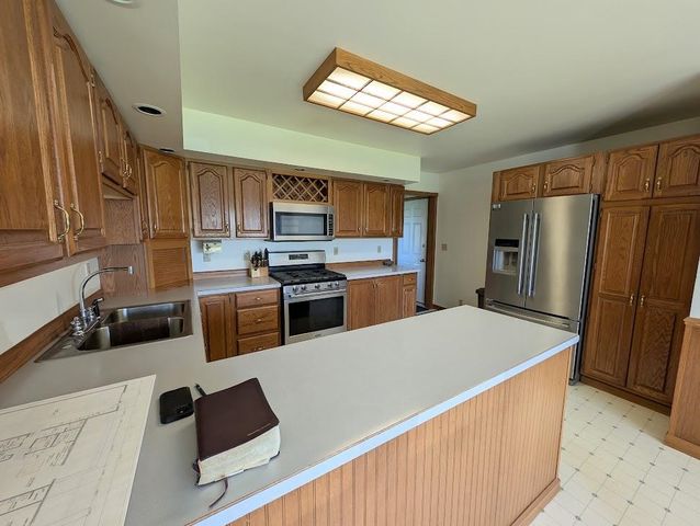 285 Delta Road, Freeland, MI 48623