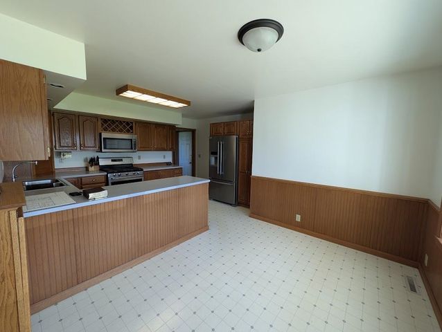 285 Delta Road, Freeland, MI 48623