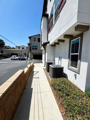 468 Carina Glen, Escondido, CA 92025