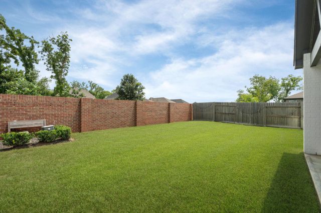 10631 Blossom River Drive, Missouri City, TX 77459