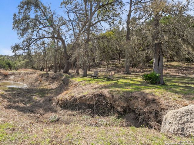 122 Sugar Springs, Canyon Lake, TX 78133