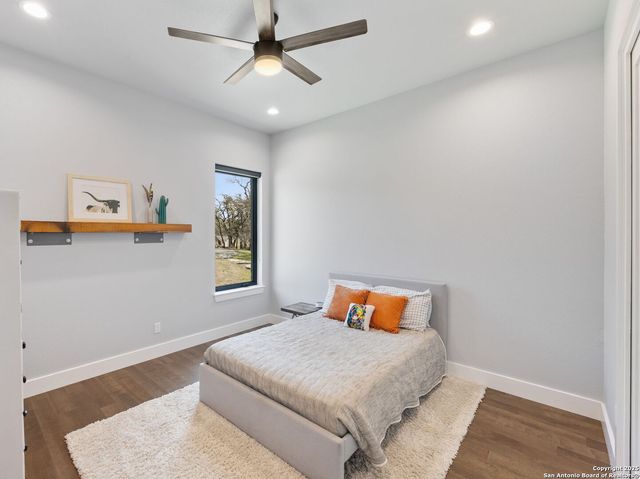 122 Sugar Springs, Canyon Lake, TX 78133