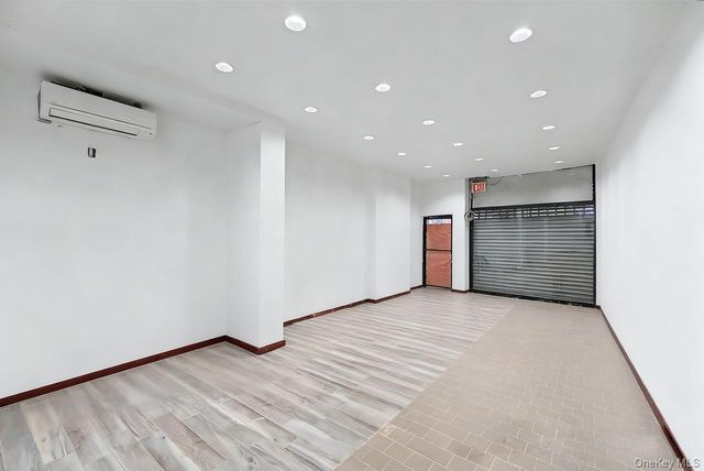 107-10 Jamaica Avenue, Richmond Hill, NY 11418