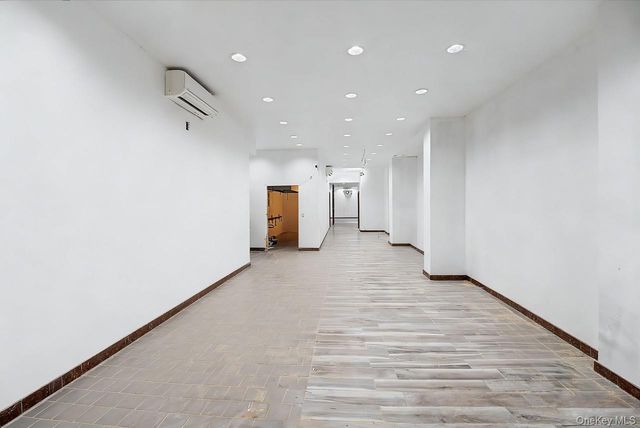 107-10 Jamaica Avenue, Richmond Hill, NY 11418