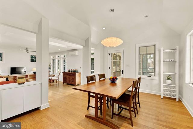 2108 ROSS RD, Silver Spring, MD 20910