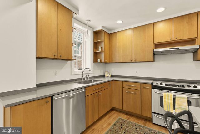 2108 ROSS RD, Silver Spring, MD 20910