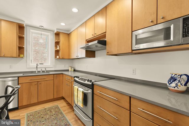2108 ROSS RD, Silver Spring, MD 20910