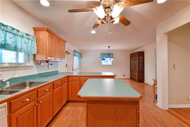 125 Fleetwood Drive, Liberty, SC 29657