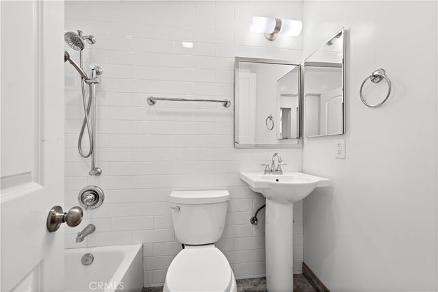 211 20th Street, Newport Beach, CA 92663