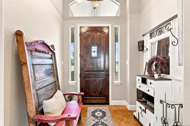 1250 County Road 304, Floresville, TX 78114