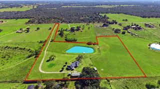 1250 County Road 304, Floresville, TX 78114