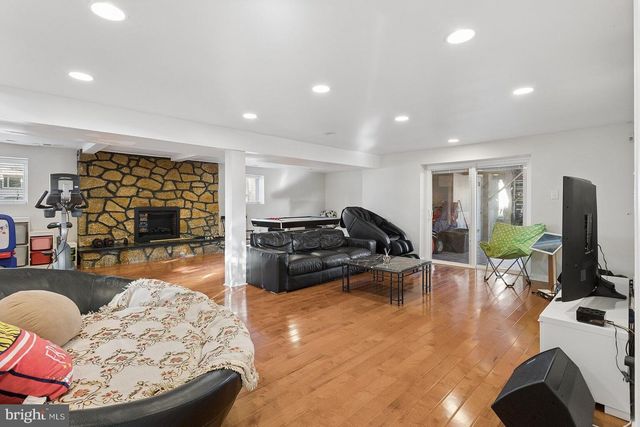1931 BIRCHWOOD CT, Cherry Hill, NJ 08003