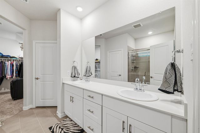 1604 Briar Hunt Drive, Forney, TX 75126