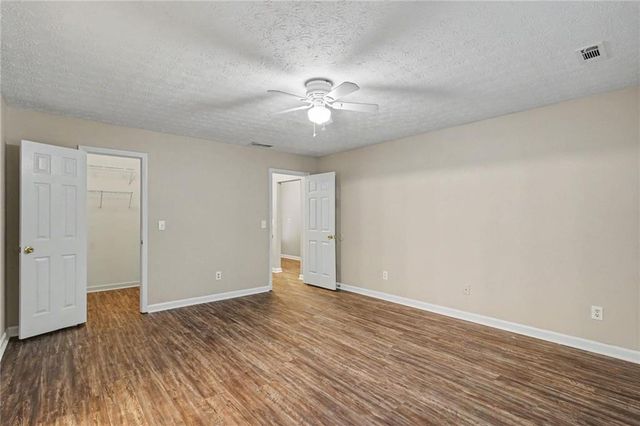 2900 Rosecommons Drive, Hampton, GA 30228