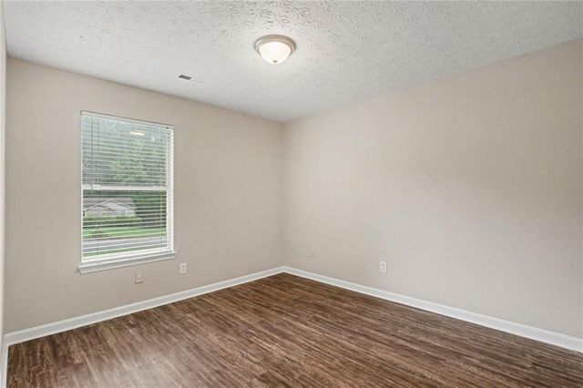 2900 Rosecommons Drive, Hampton, GA 30228