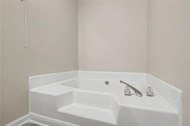 2900 Rosecommons Drive, Hampton, GA 30228