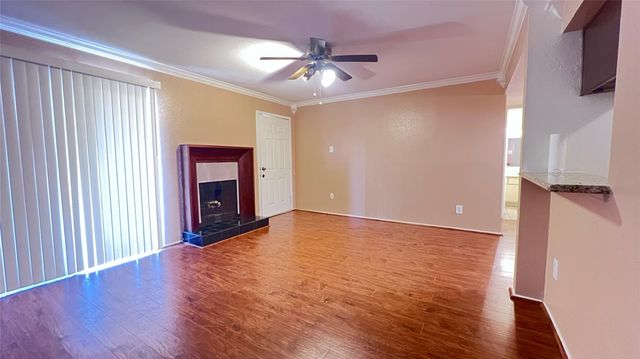 18519 Egret Bay Boulevard 1915, Houston, TX 77058
