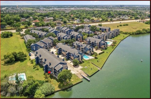 18519 Egret Bay Boulevard 1915, Houston, TX 77058