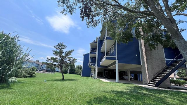18519 Egret Bay Boulevard 1915, Houston, TX 77058