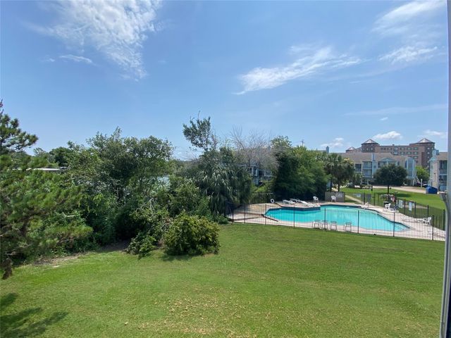 18519 Egret Bay Boulevard 1915, Houston, TX 77058
