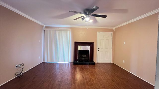 18519 Egret Bay Boulevard 1915, Houston, TX 77058
