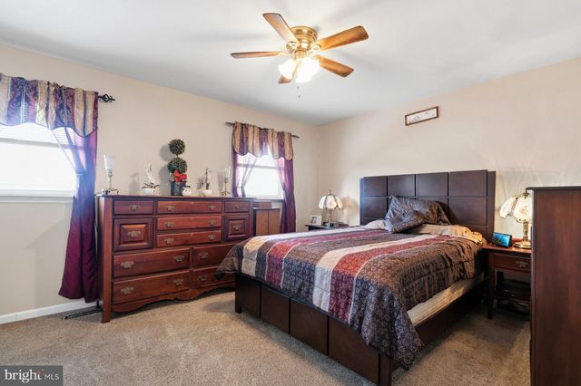 19 FAIRGROUND AVE, Taneytown, MD 21787