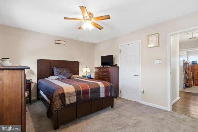 19 FAIRGROUND AVE, Taneytown, MD 21787