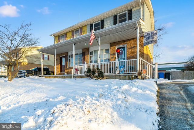 19 FAIRGROUND AVE, Taneytown, MD 21787