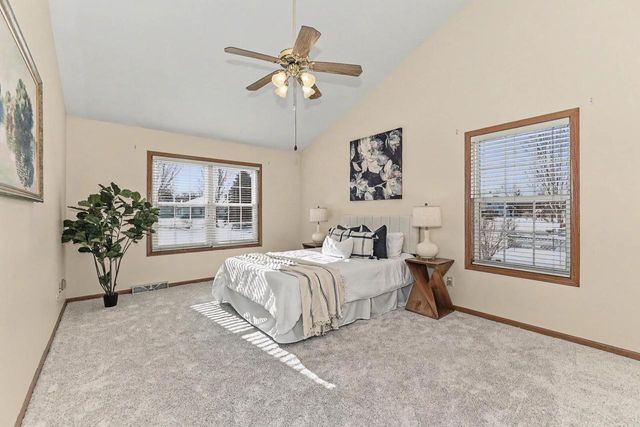 2705 Darrell DRIVE, Waukesha, WI 53188