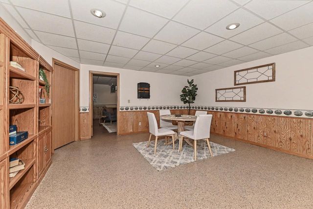 2705 Darrell DRIVE, Waukesha, WI 53188