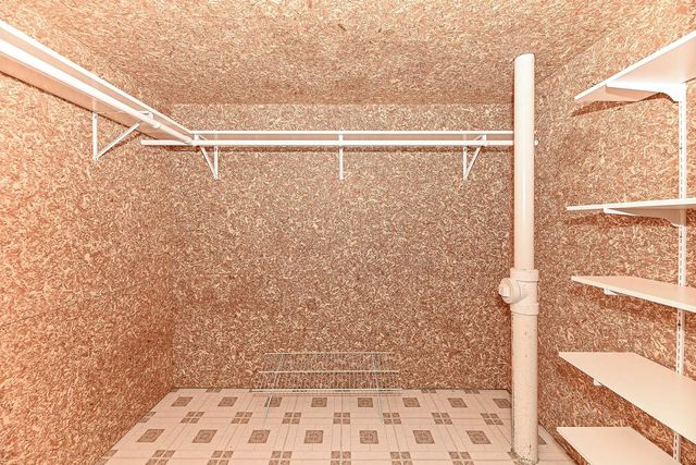 2705 Darrell DRIVE, Waukesha, WI 53188