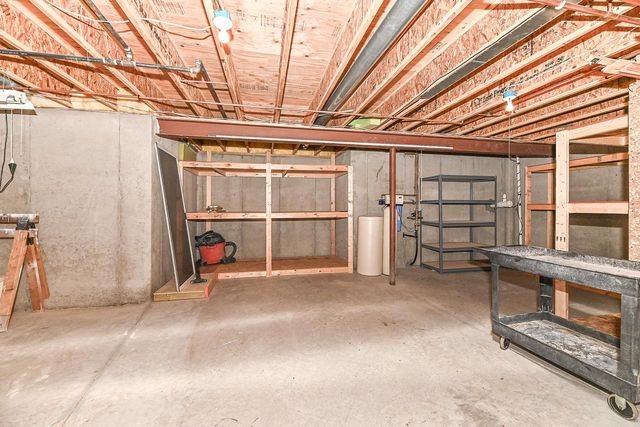 2705 Darrell DRIVE, Waukesha, WI 53188