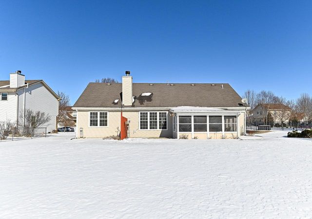 2705 Darrell DRIVE, Waukesha, WI 53188